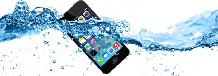 Wat als je iPhone in het water valt?